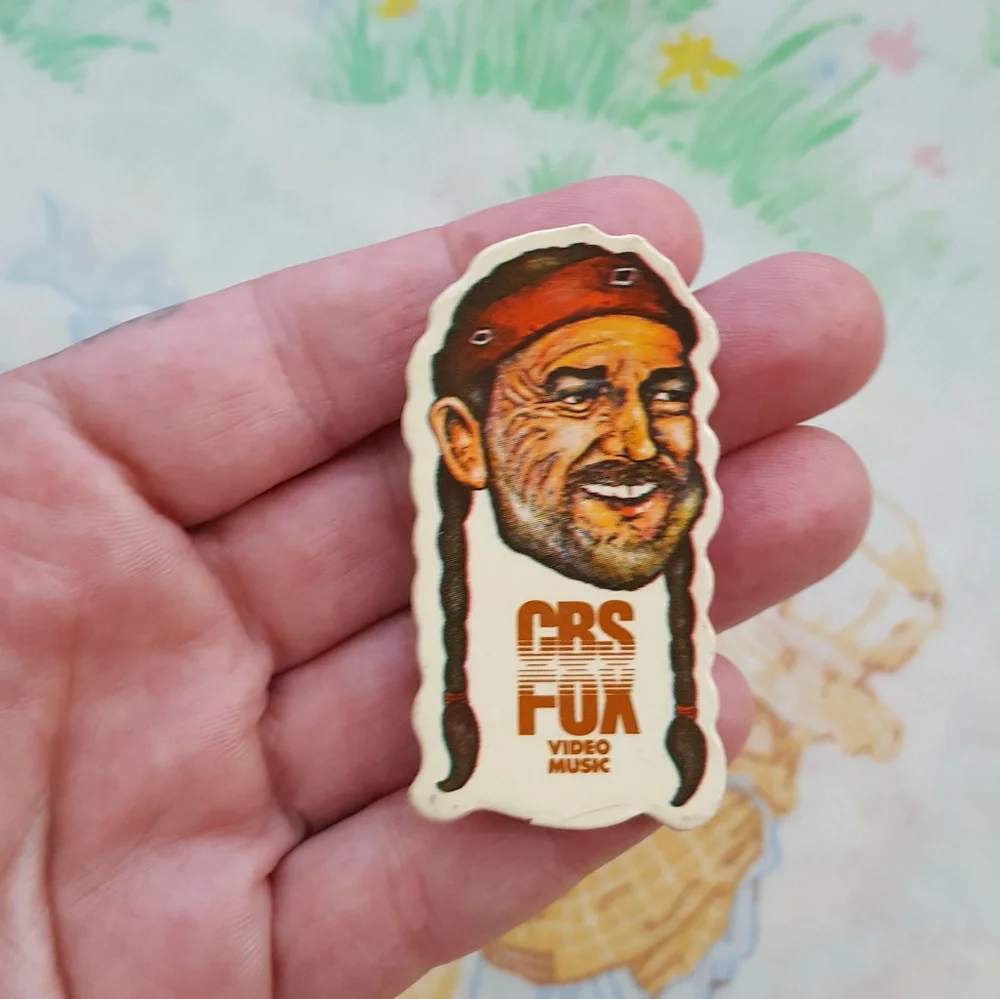 🌙Rare Vtg. Willie Nelson Pin - Picture 4 of 4